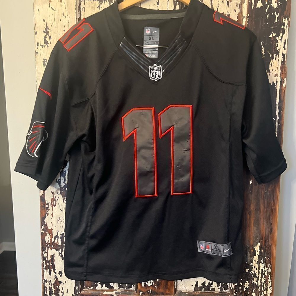 Kids Nike Julio Jones #11 Atlanta Falcons NFL On Field Jersey. Size XL.‎